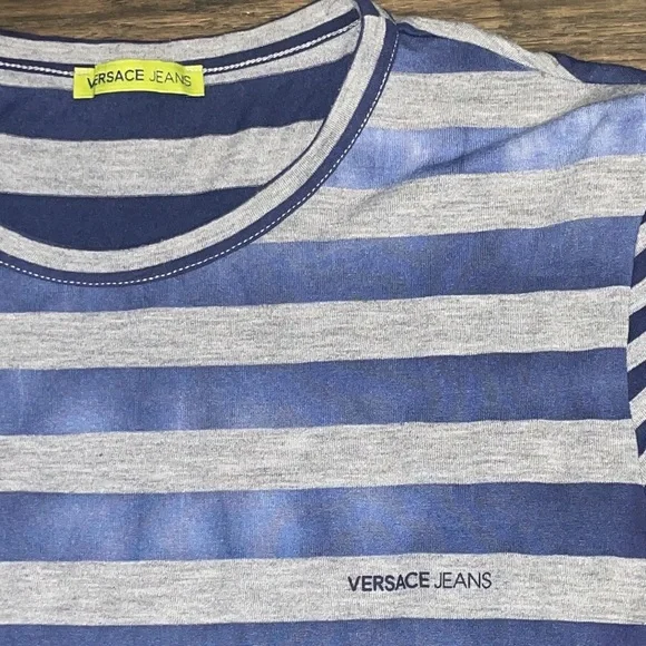 VERSACE JEANS Mens striped t-shirt. FATHERS DAY GIFT. Like NEW. Size M.